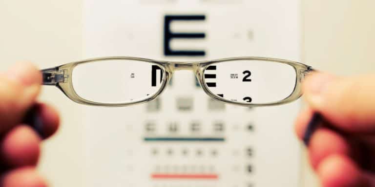 Can myopia be cured naturally and without surgery?